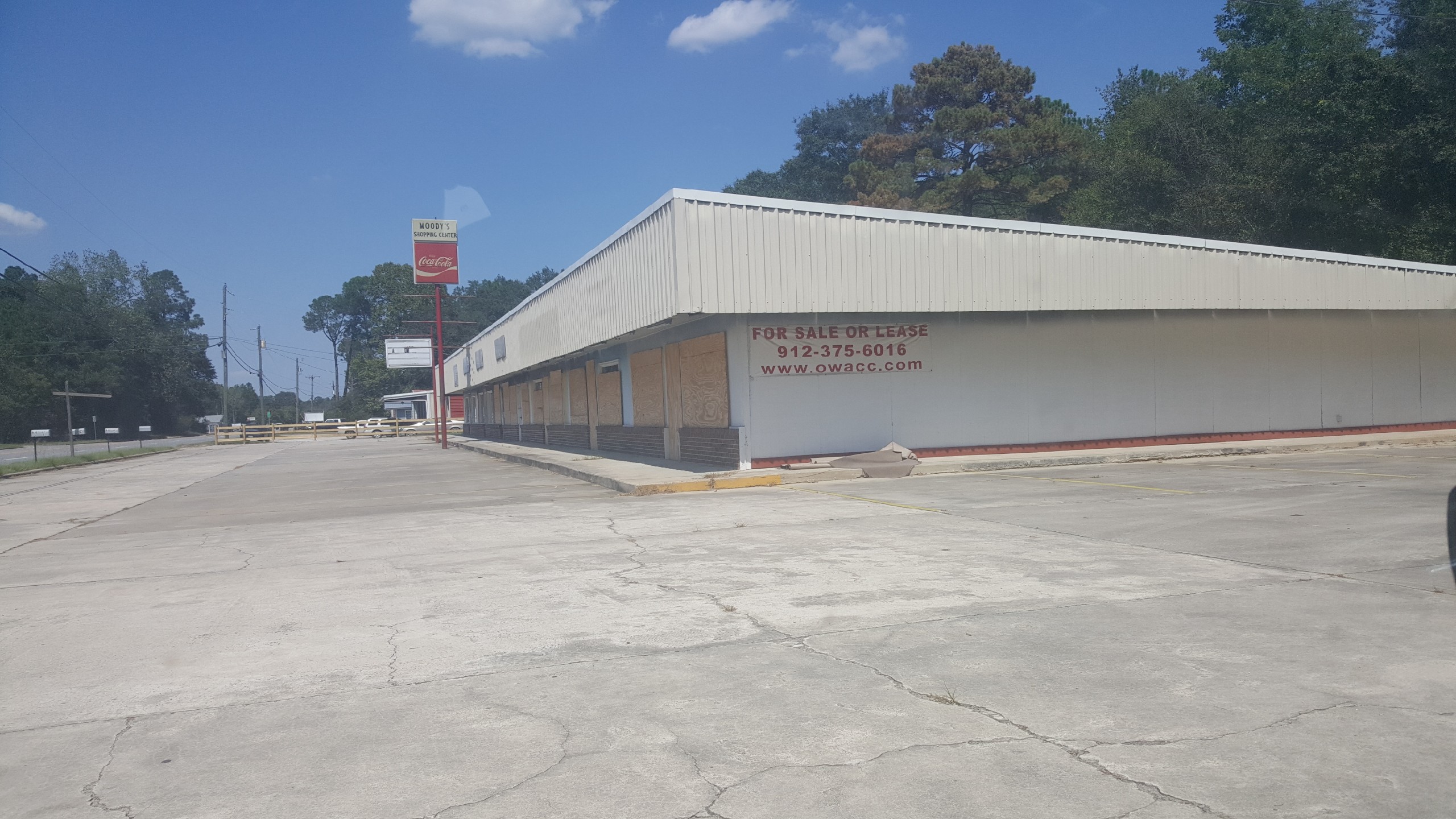 Mood Shopping Center